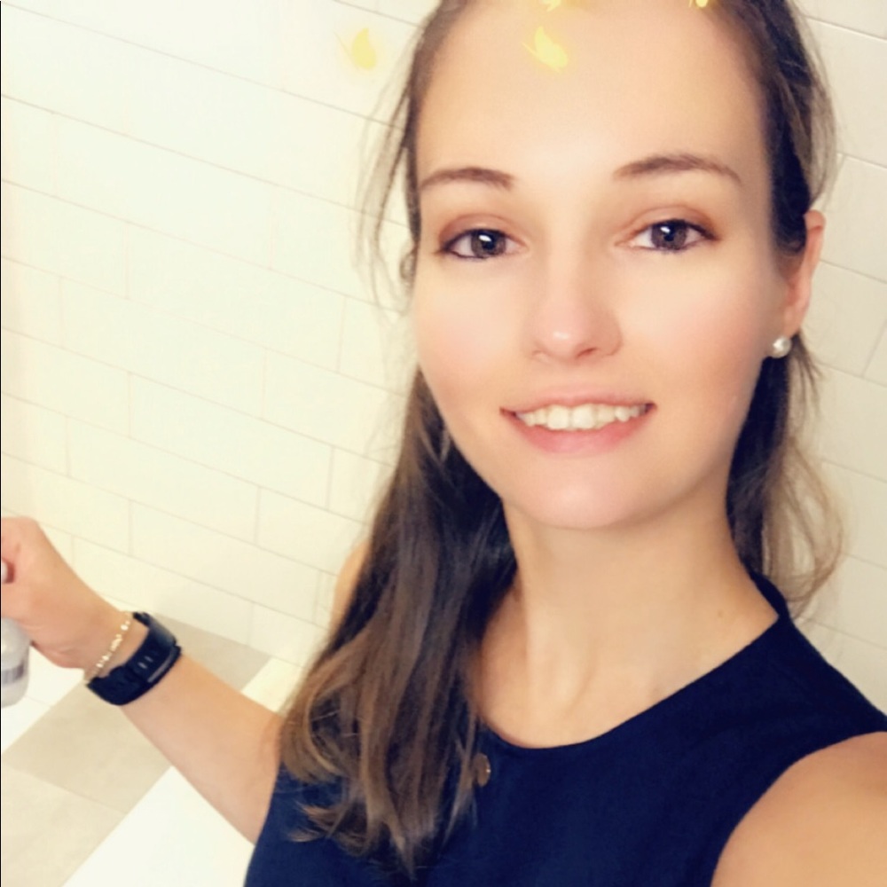 Meet your Posher, Mandy
